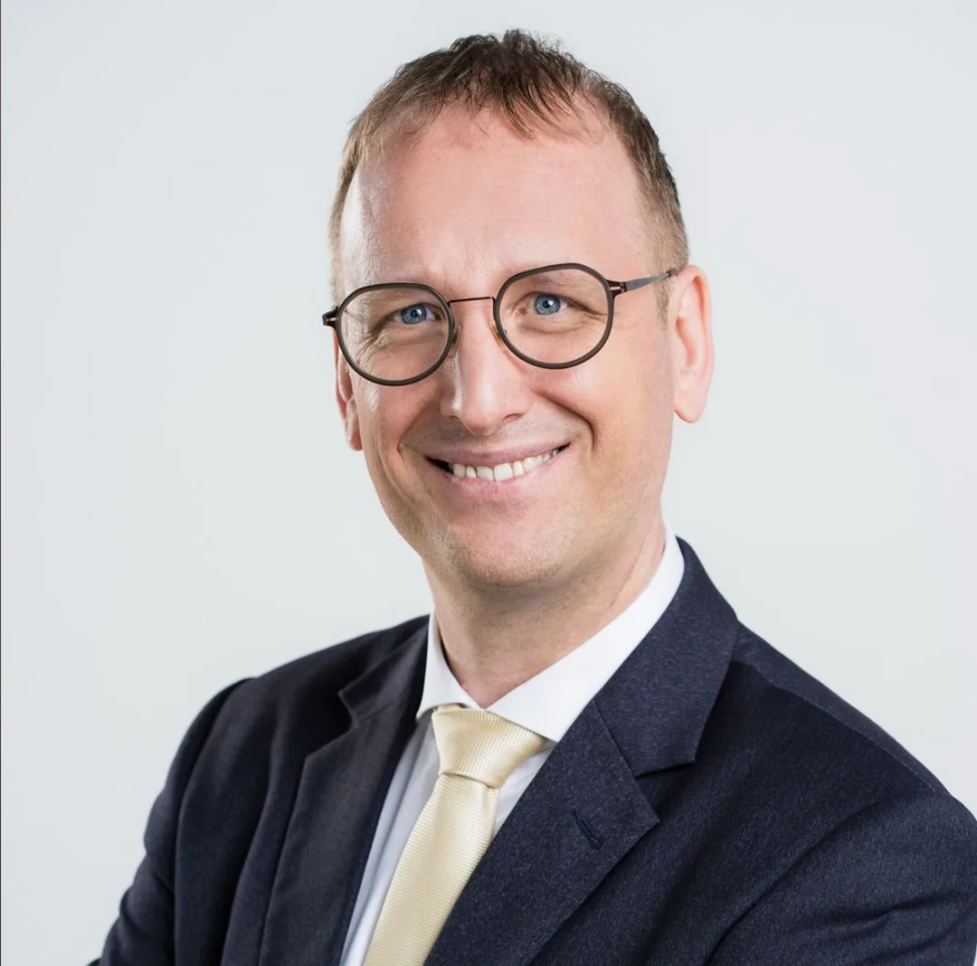 Dr. Marco Tieman